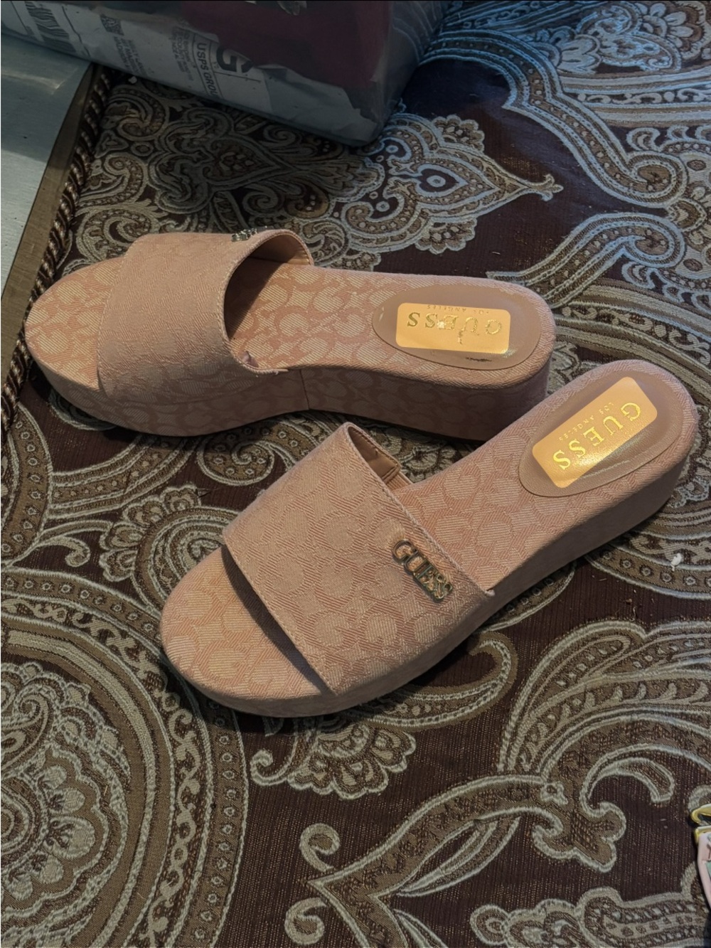 GUESS Taupe/Blush Pink Platform Slide Mules- NWOT